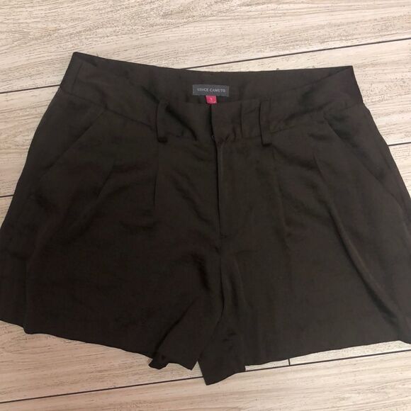 Vince Camuto chocolate brown pleated shorts 0 - Picture 3 of 7